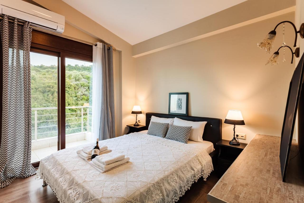 Holiday home Armonia By The Sea - Majestic Seaside Retreat *