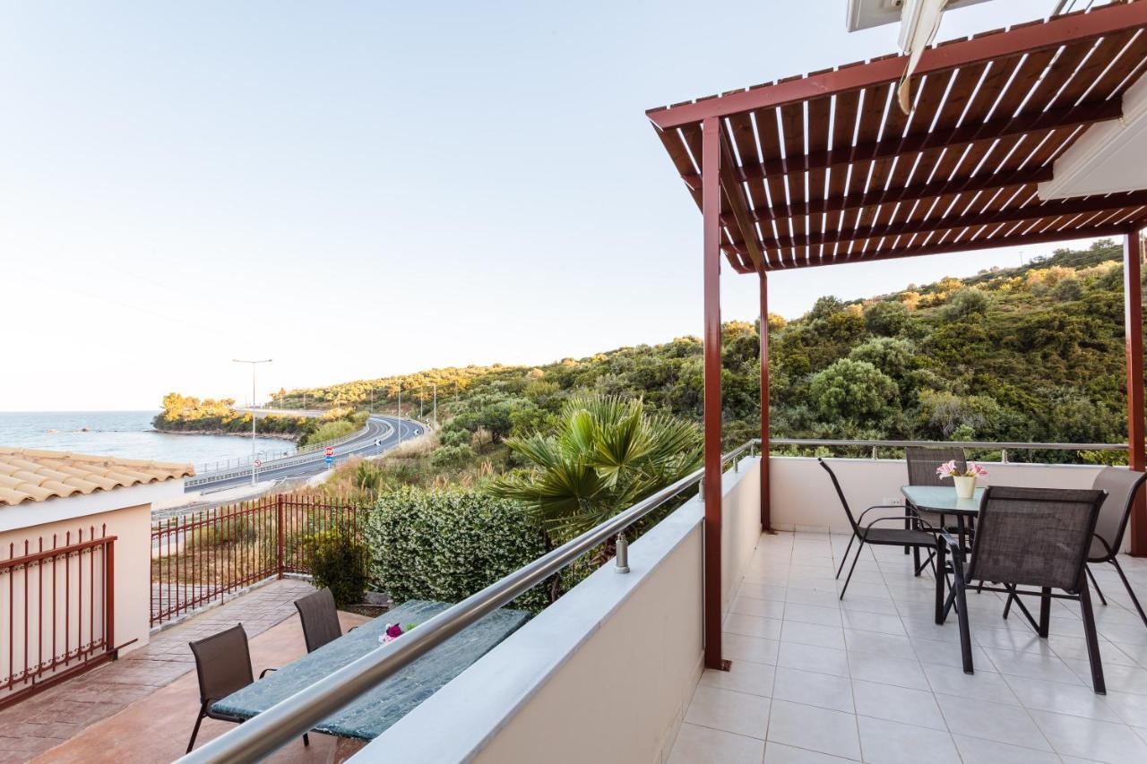 Armonia By The Sea - Majestic Seaside Retreat Petalidi