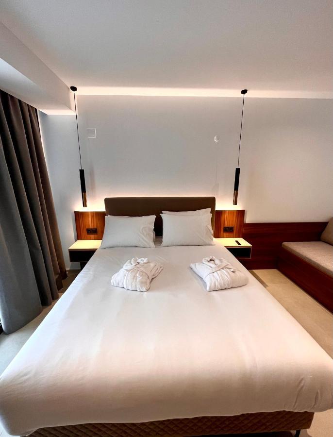 Hill Luxury