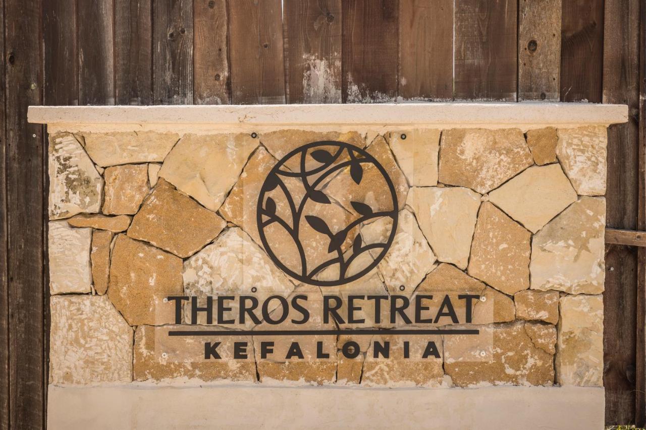 Theros Retreat Aparthotel *