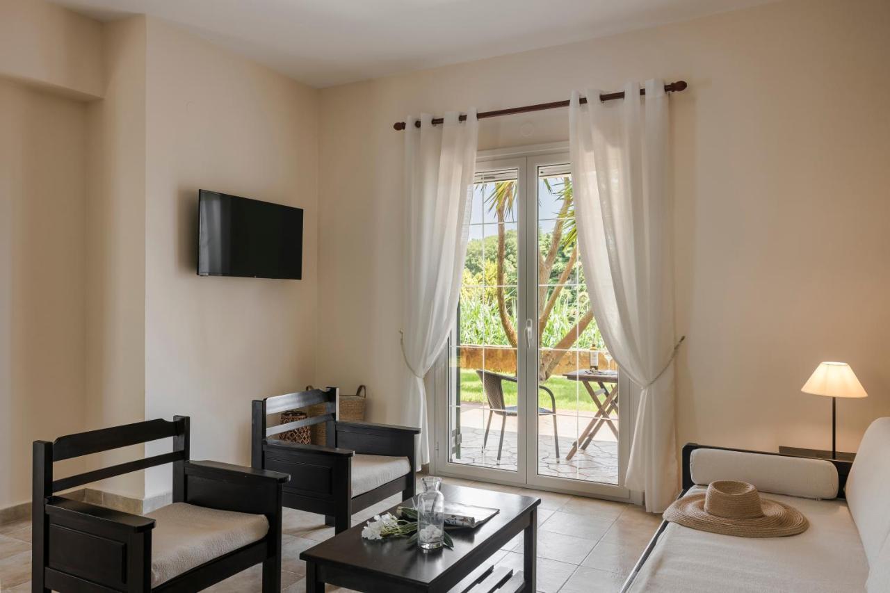 Theros Retreat Spartia (Kefalonia)