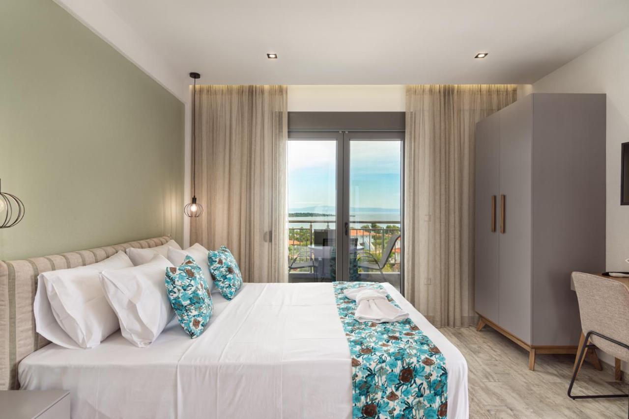 Thea Luxury Aparthotel Vourvourou