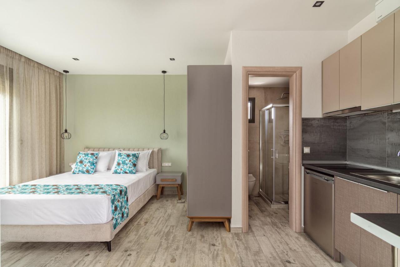 Thea Luxury Aparthotel Vourvourou