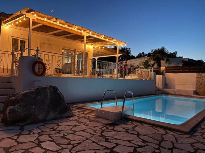 Hestia's House *