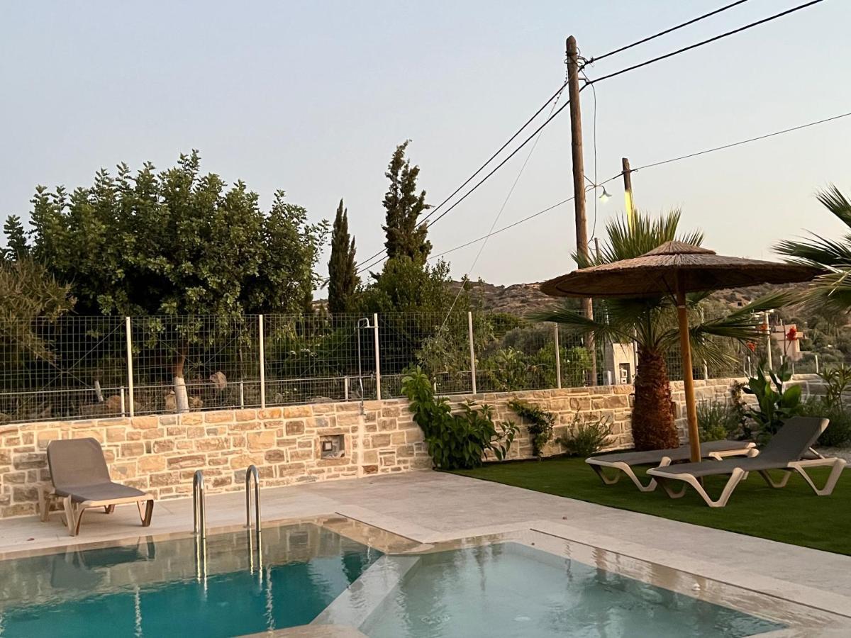 Villa Luna With Swimming Pool In Pitsidia