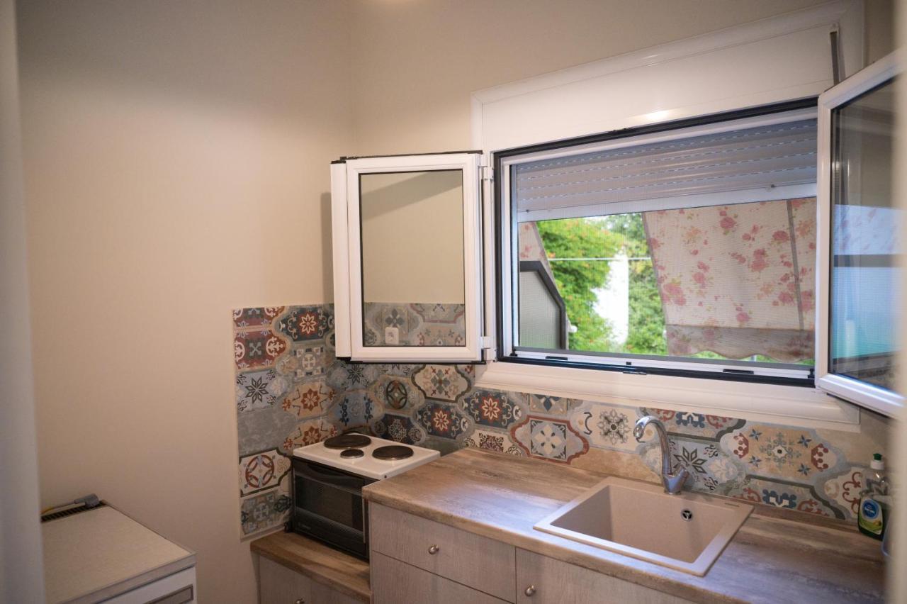 Dimitra Aparthotel Pefki (Evia)