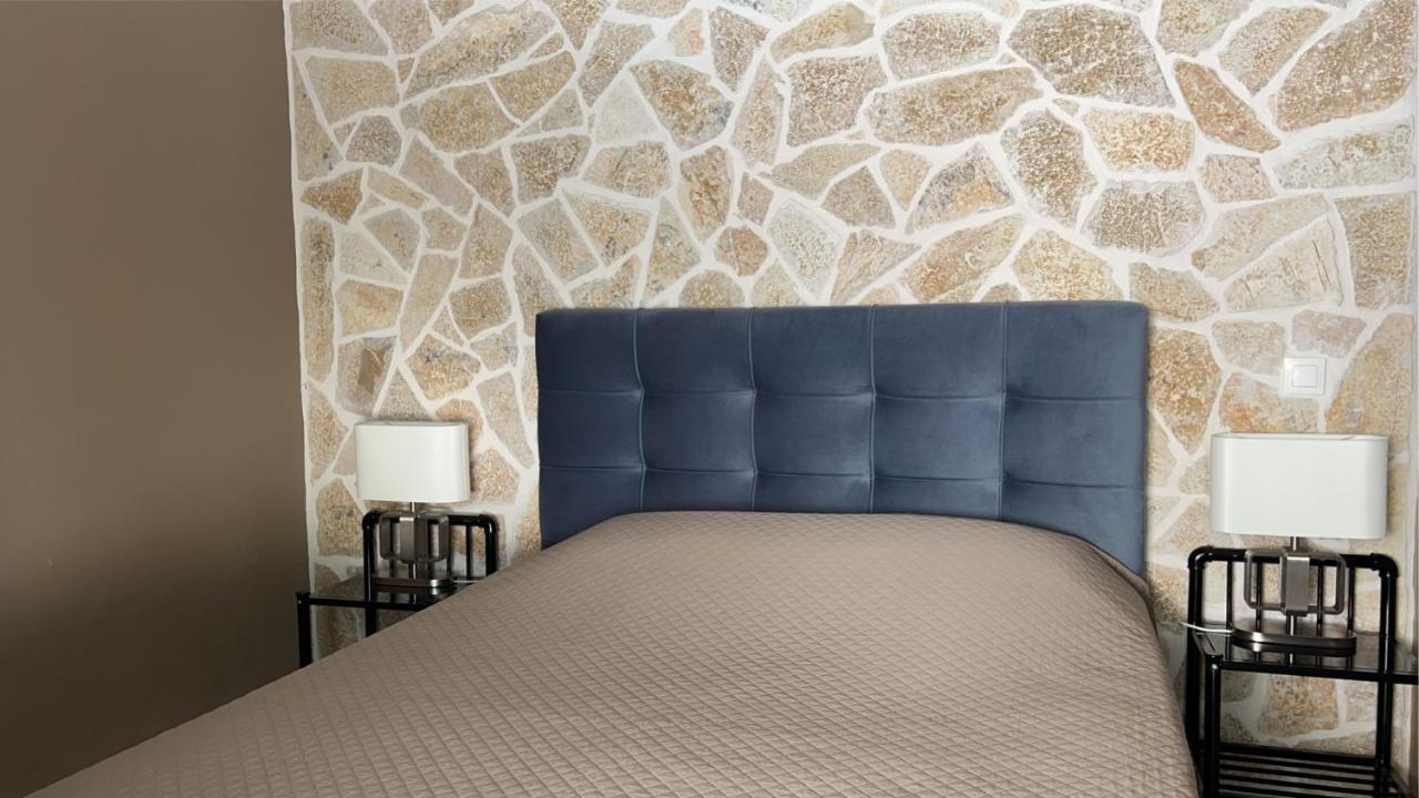 Apartment La Strade Apartments, Adults Only With Private Pool