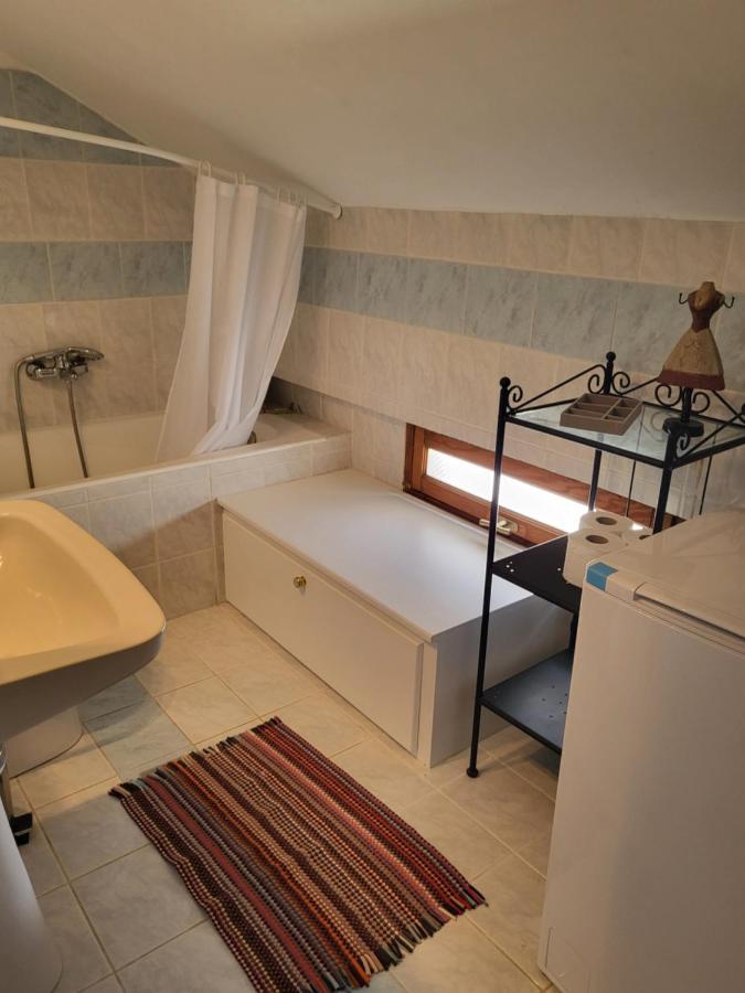 Sunflower Maisonette With Attic