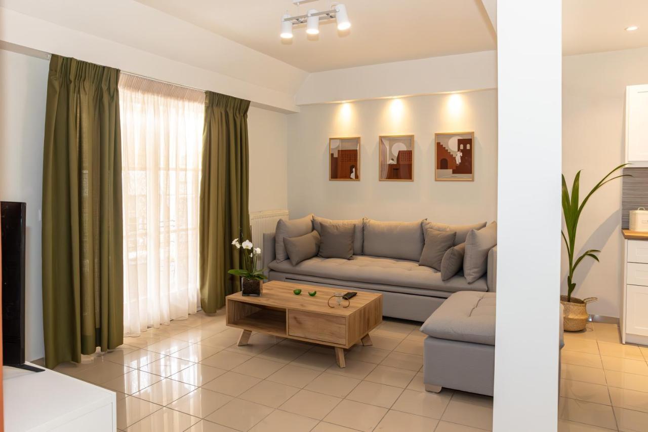 Lycabettus Apartment *