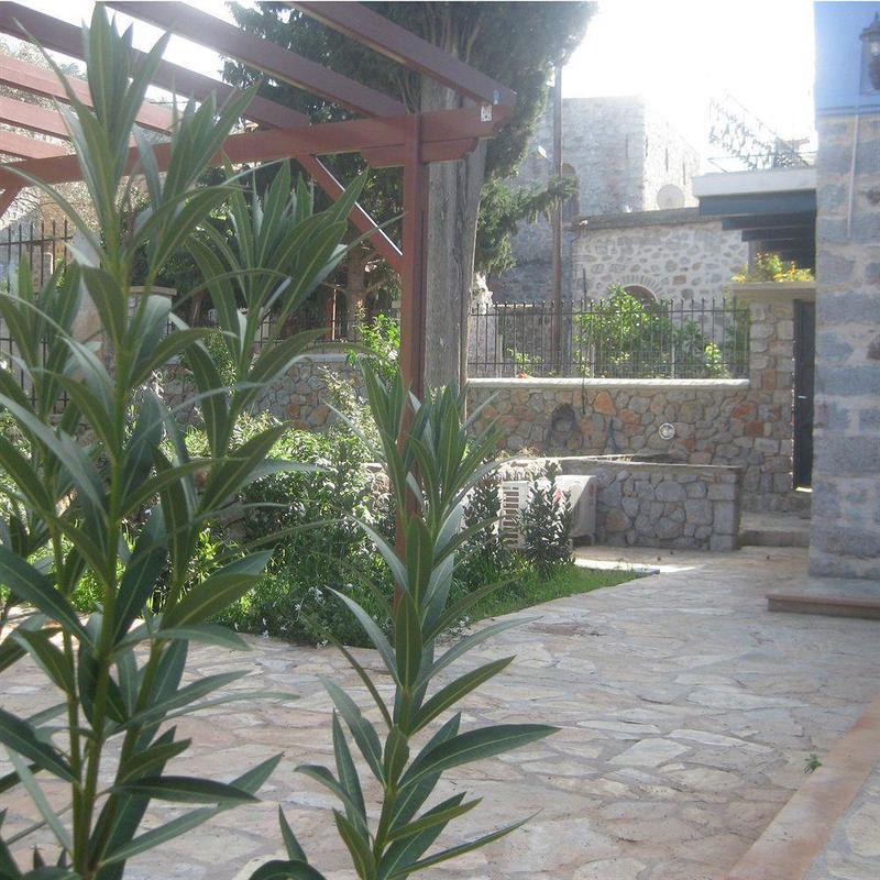 Traditional Ianthe 3* Vessa