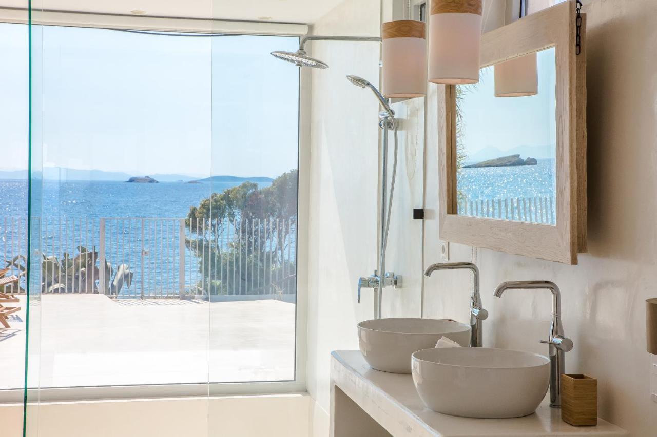 Seafront Athens Riviera Villa *