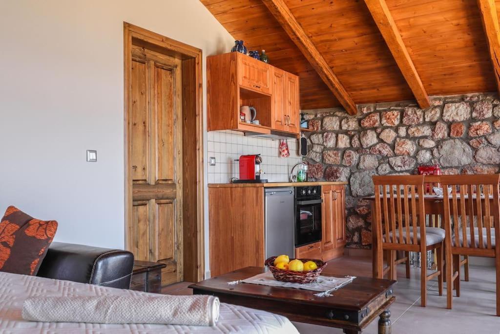 Petronas Land House 2 Chalet Archangelos (Rhodes)