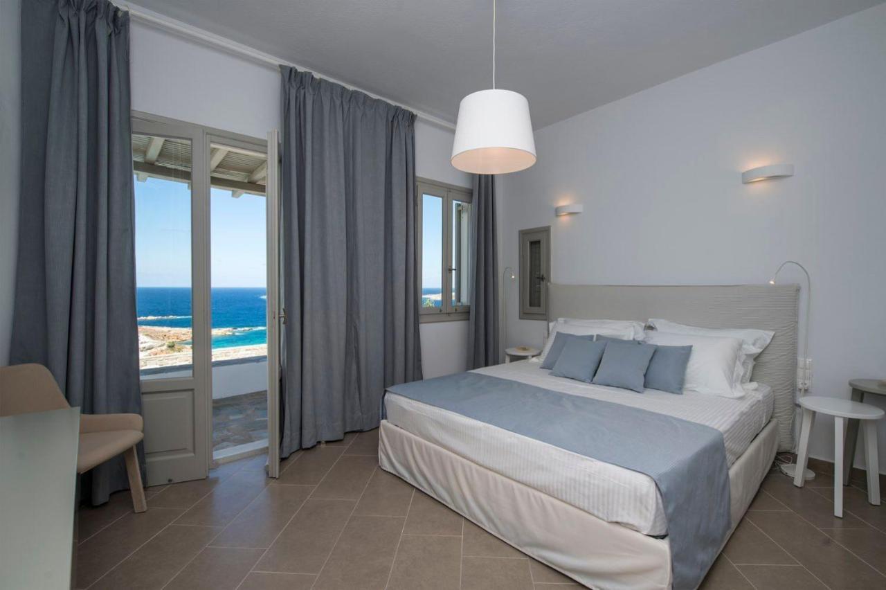 Villa Platinum Paros 3 Bedroom Amazing Sea Views Private Infinity Pool Access Parikia *
