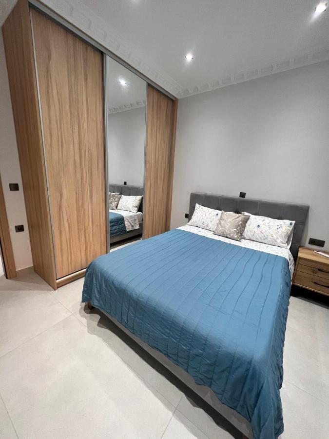 Kontis' Furnished Apartment *