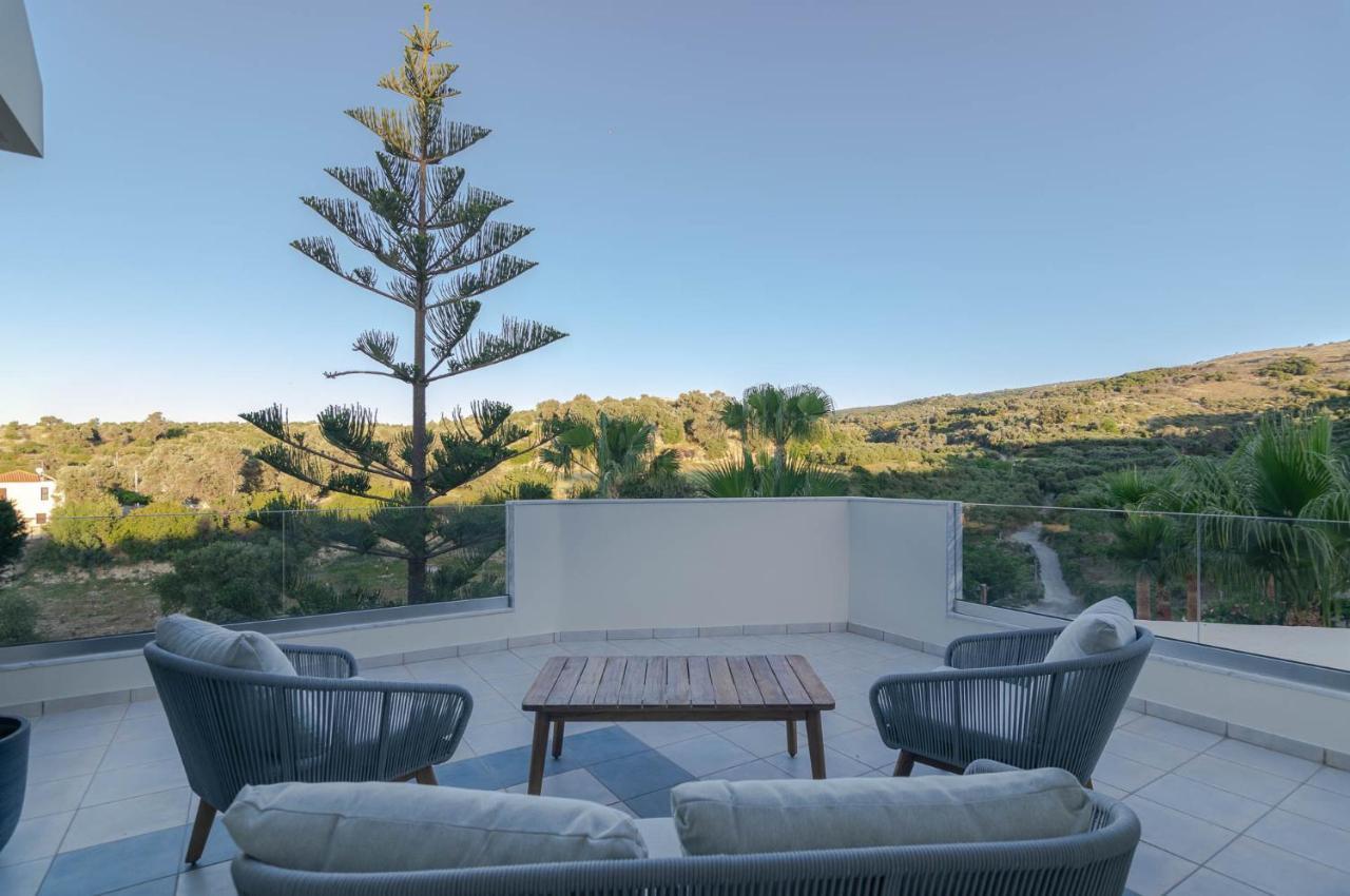 Kipo Paradiso 6 Yoga & Gym Villa *