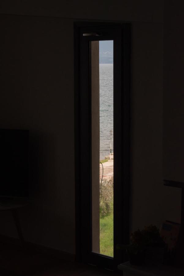 Seacoast 3 ! Apartment Kamena Vourla