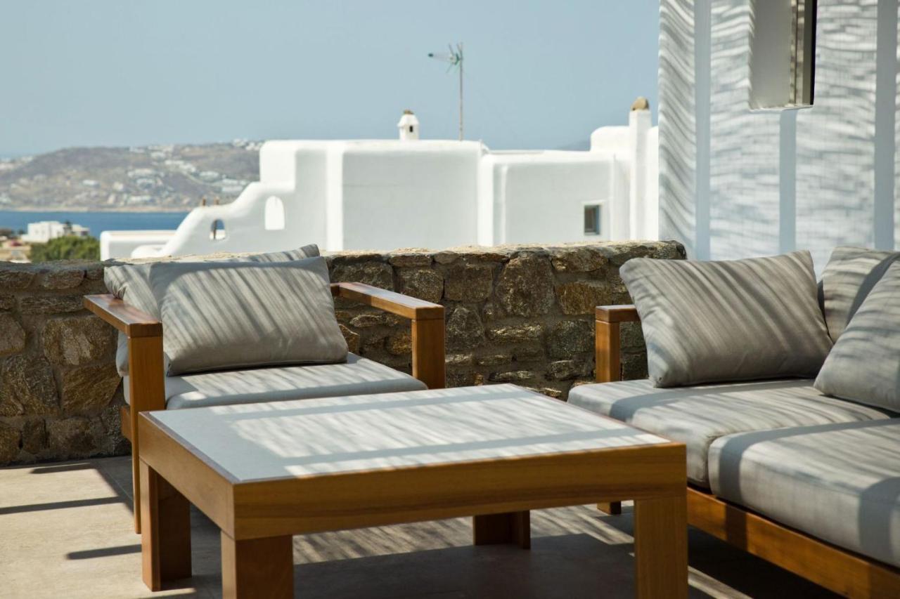 La Isla Bonita: Luxury Mykonos Retreat With Sea Views