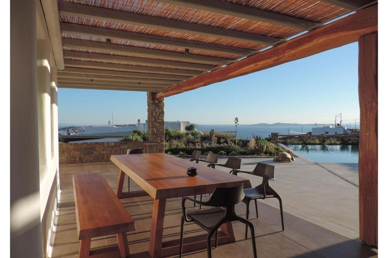 Villa La Isla Bonita: Luxury Mykonos Retreat With Sea Views *