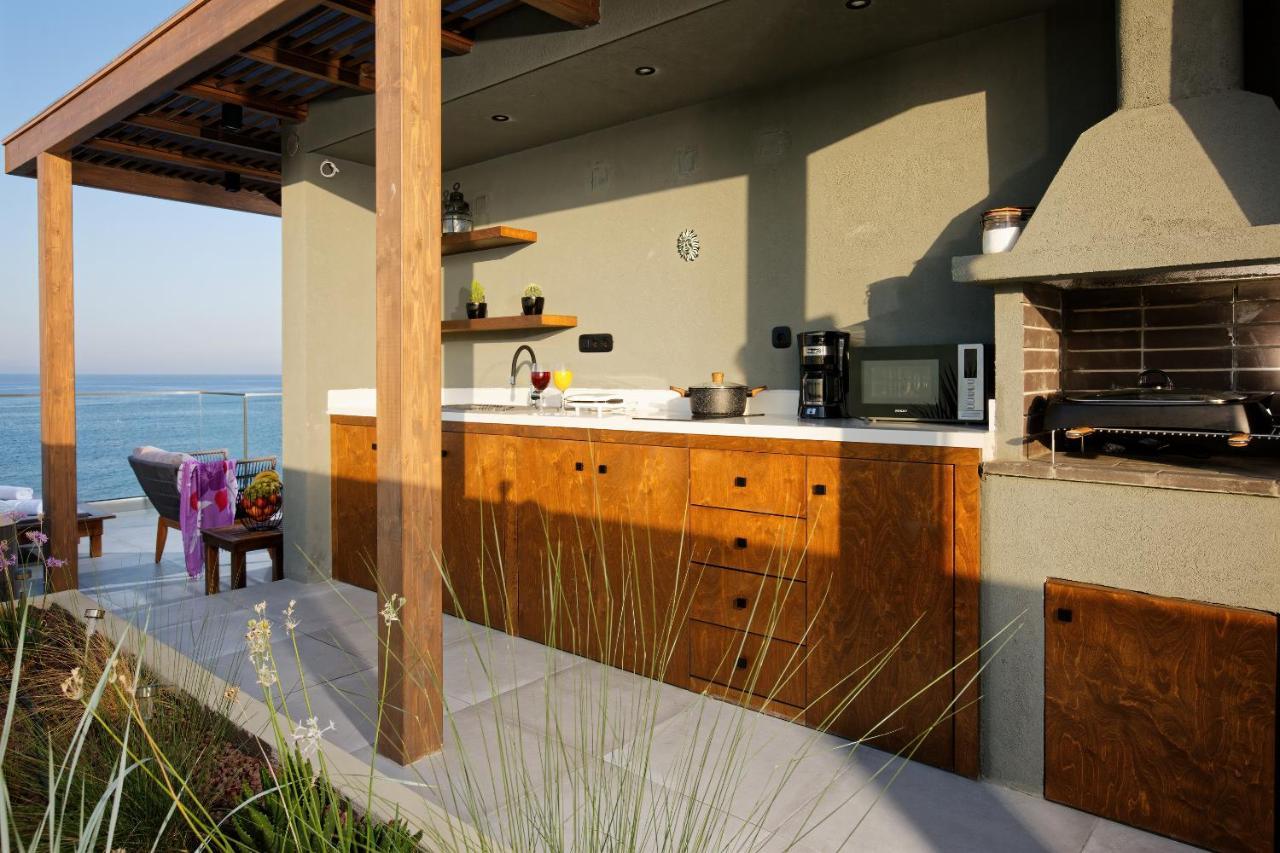 Front Villa Hersonissos (Crete)