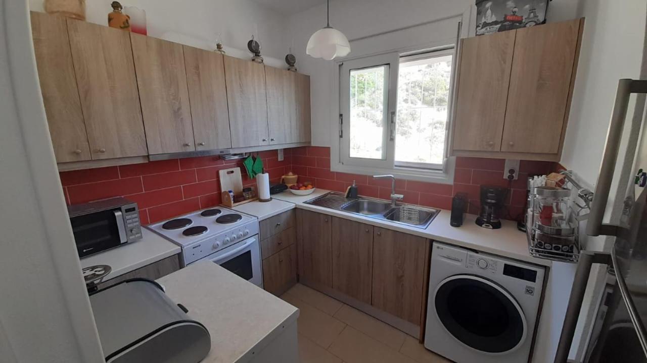 Beachfront Oleanders House In Skala Holiday home *