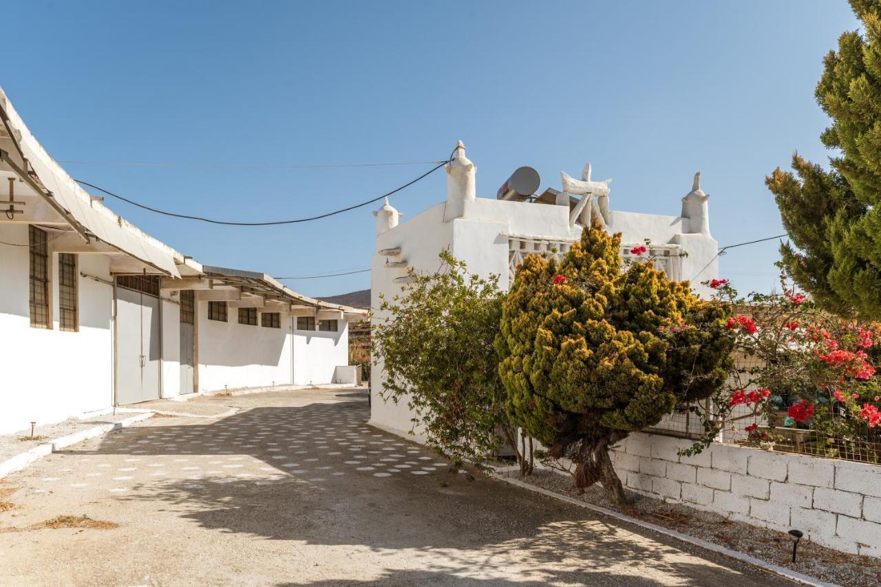 Kleris 8 * Tinos
