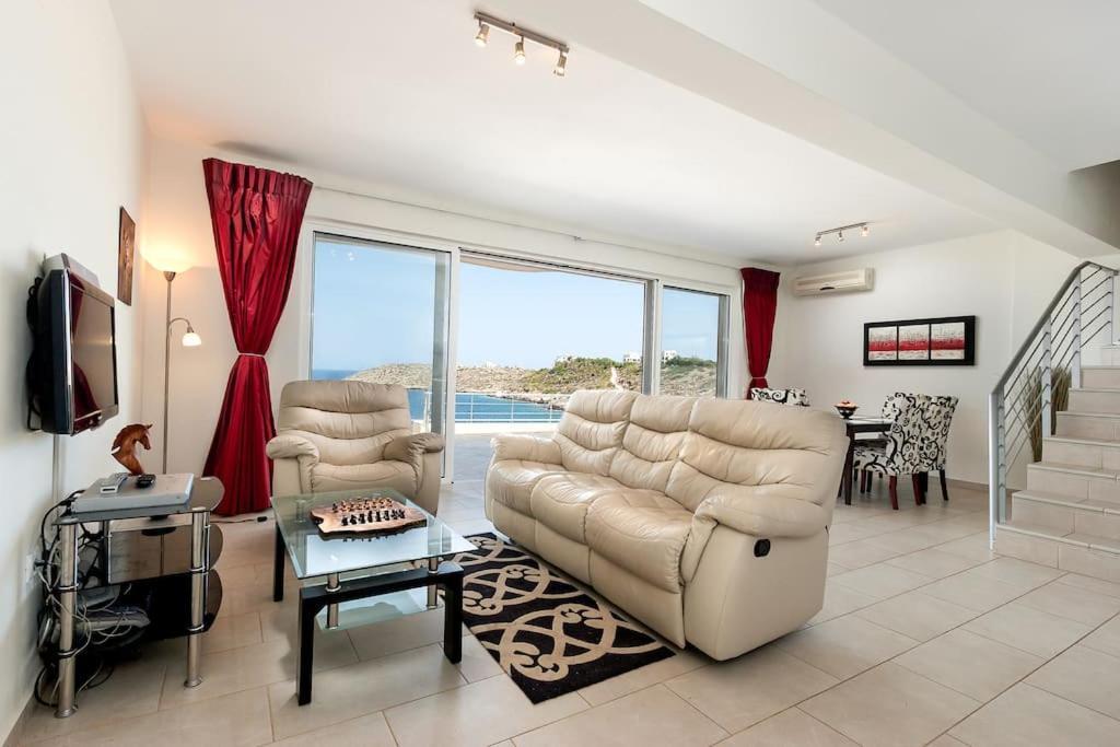 Apartment Seascape