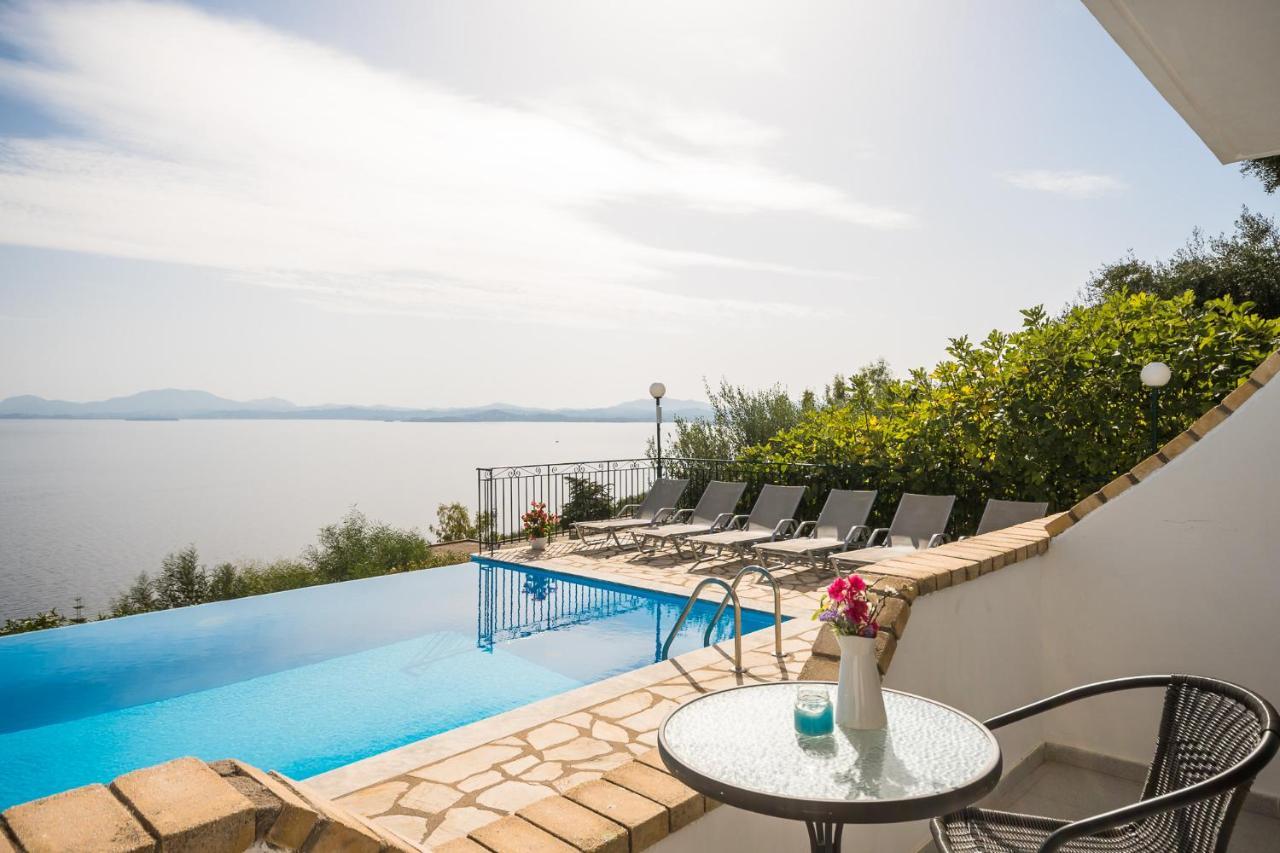 Villa Four-bedroom Eleni By Konnect, With Private Pool & Stunning Seaview