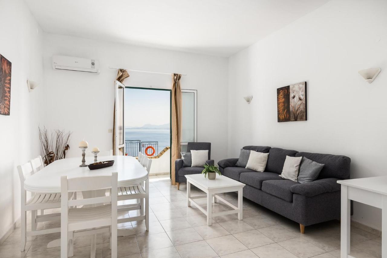 Four-bedroom Eleni By Konnect, With Private Pool & Stunning Seaview *