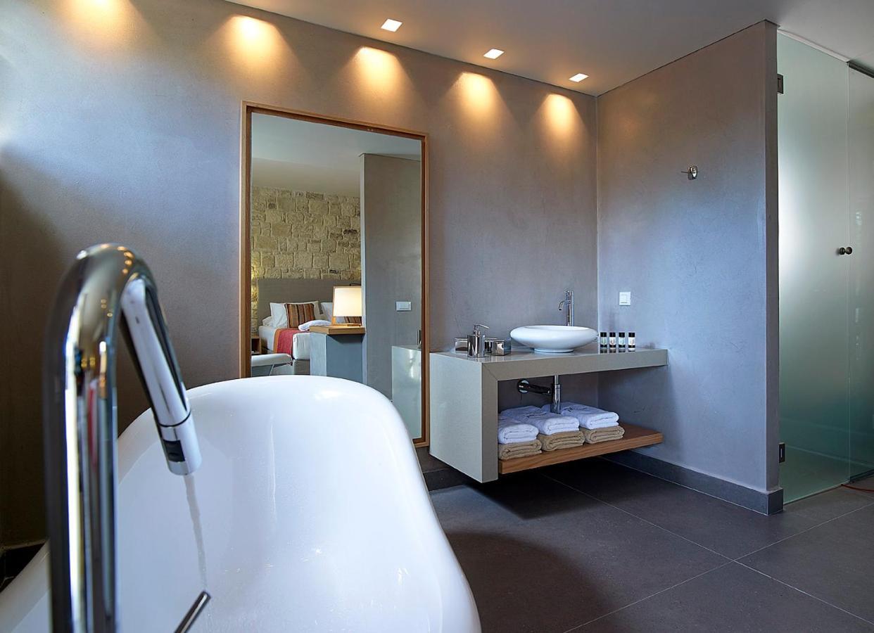 Mistral - For Solo Travelers Maleme (Crete)