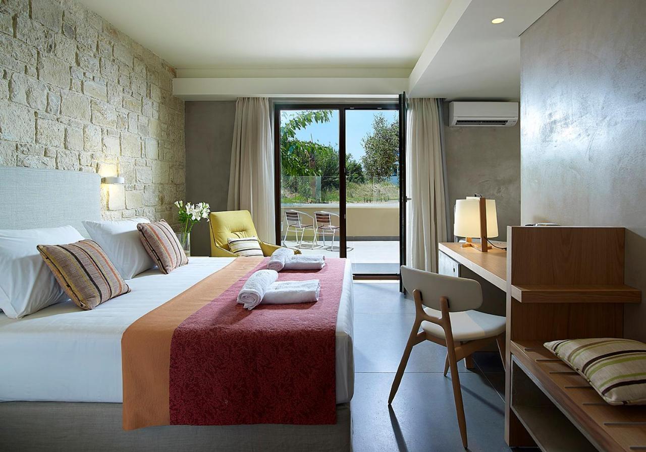 Mistral - For Solo Travelers Hotel