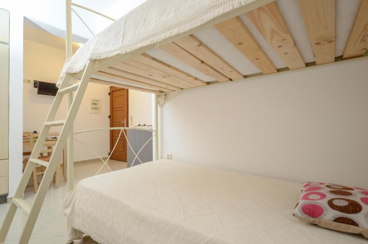 Apartment Mateus 2 *