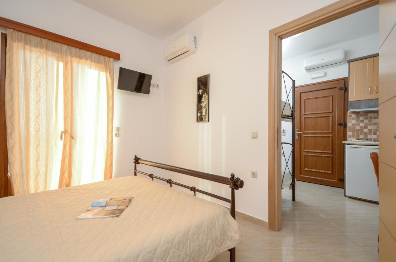 Mateus 2 * Plaka (Naxos)