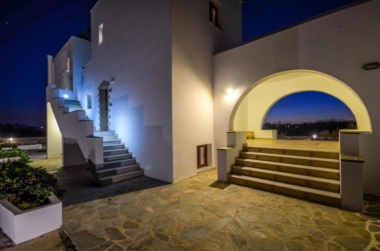 Mateus 2 * Plaka (Naxos)