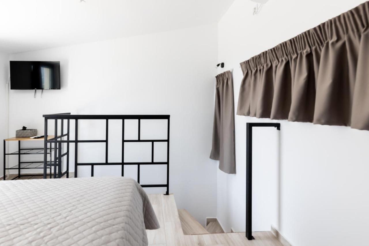 Pagani - Luxury Maisonette B3 Apartment *
