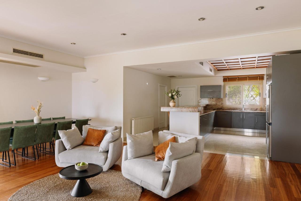 Blu Luxury Villa *