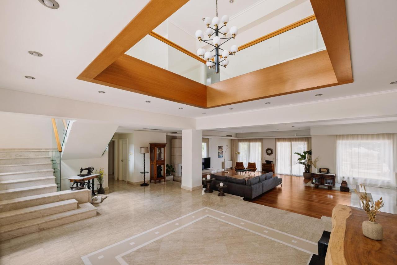 Blu Luxury Villa *