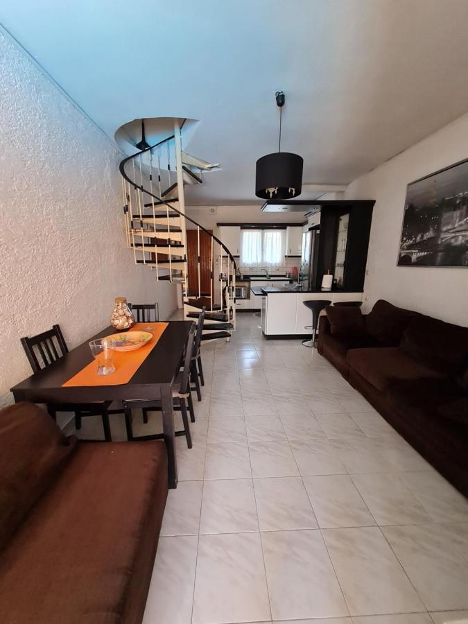 Apartment Miramare Nea Makri