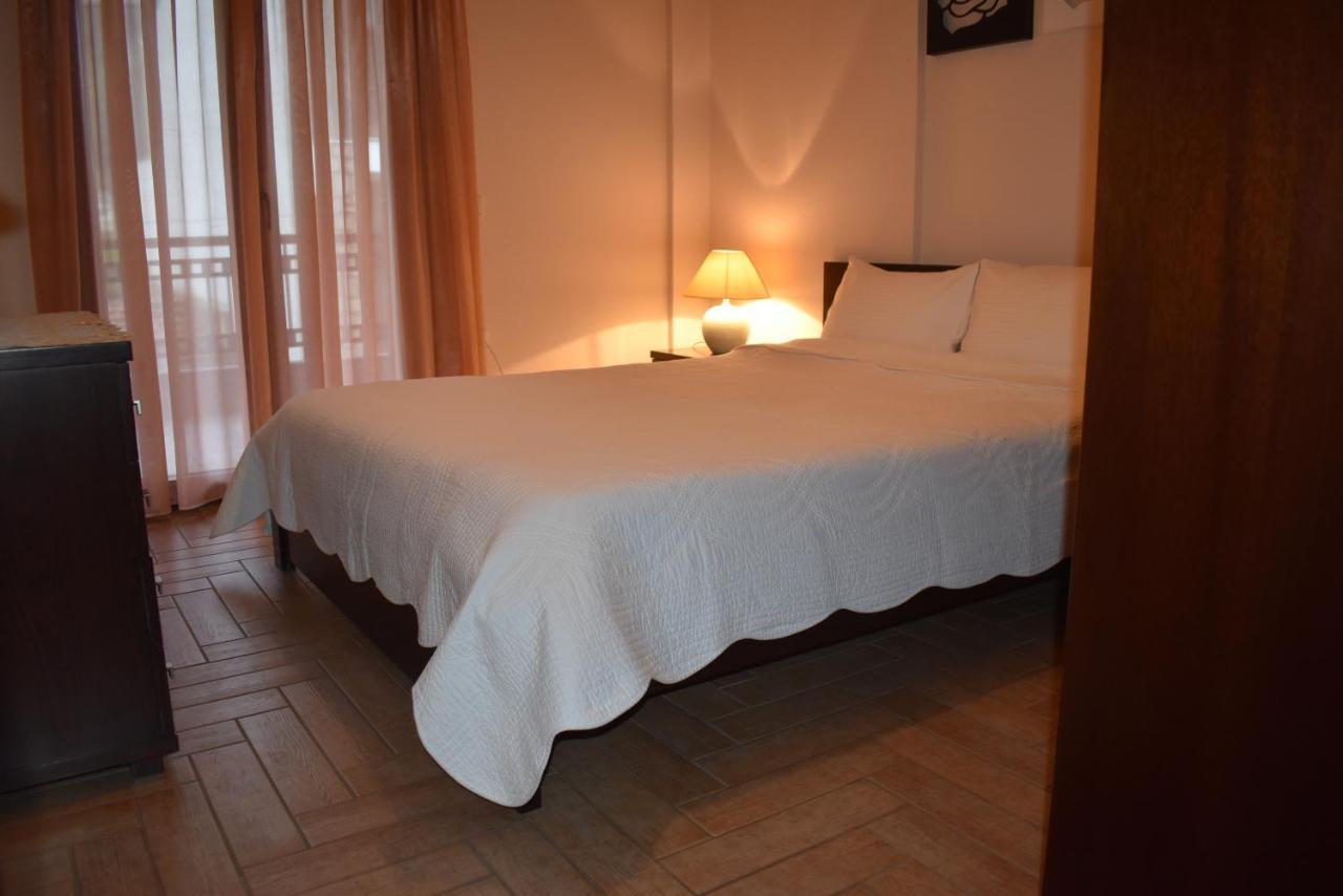 Aparthotel ευήλιον *