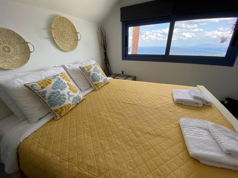 Jaccuzzi Romantic In Firostefani,sea View! Apartment Fira (Santorini)