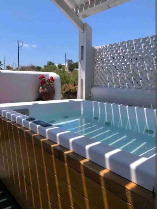 Jaccuzzi Romantic In Firostefani,sea View! Fira (Santorini)