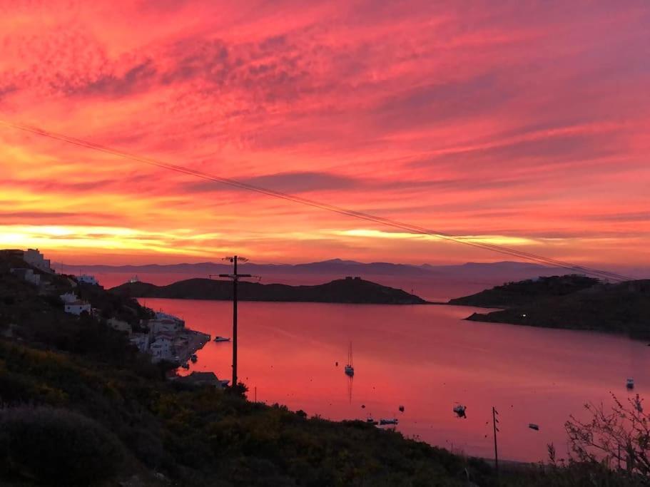 Faros Kea With Private Pool And Stunning Views * Vourkari