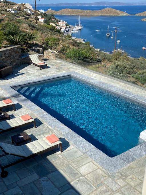 Villa Faros Kea With Private Pool And Stunning Views