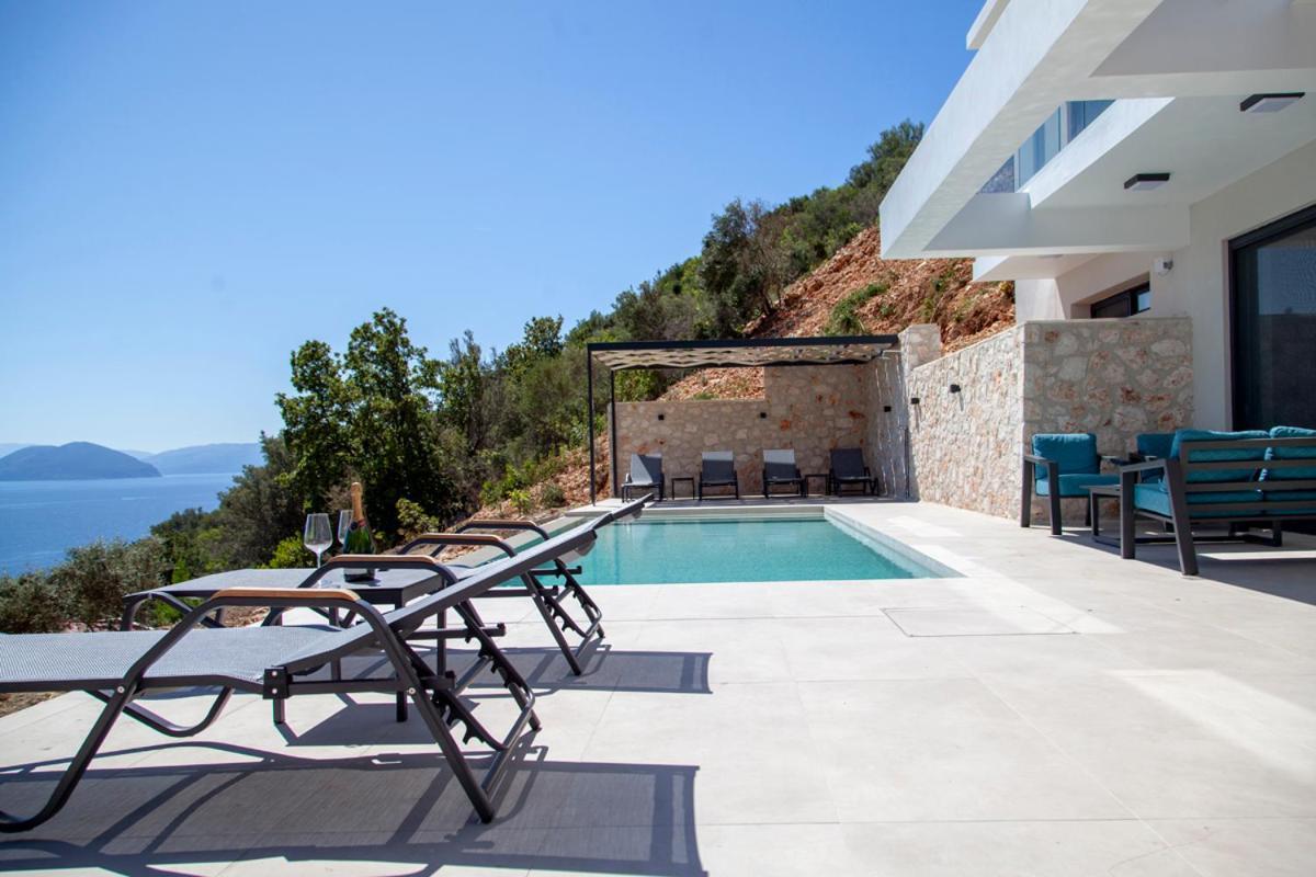 Blauw With Infinity Pool & Sea Views * Vasiliki (Lefkada)