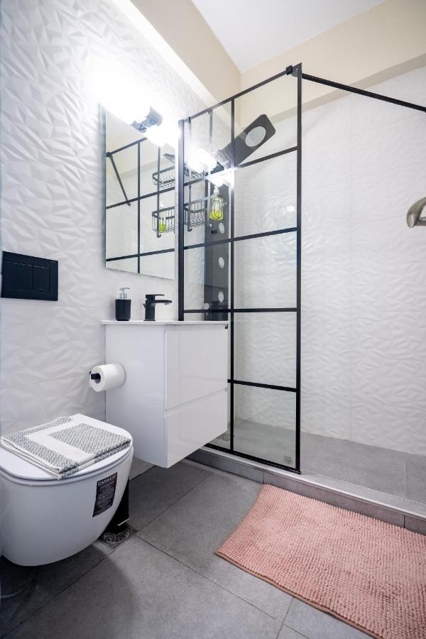 Alimos Riviera 1 Bedroom 4 Pers. By Mps Apartment Athens