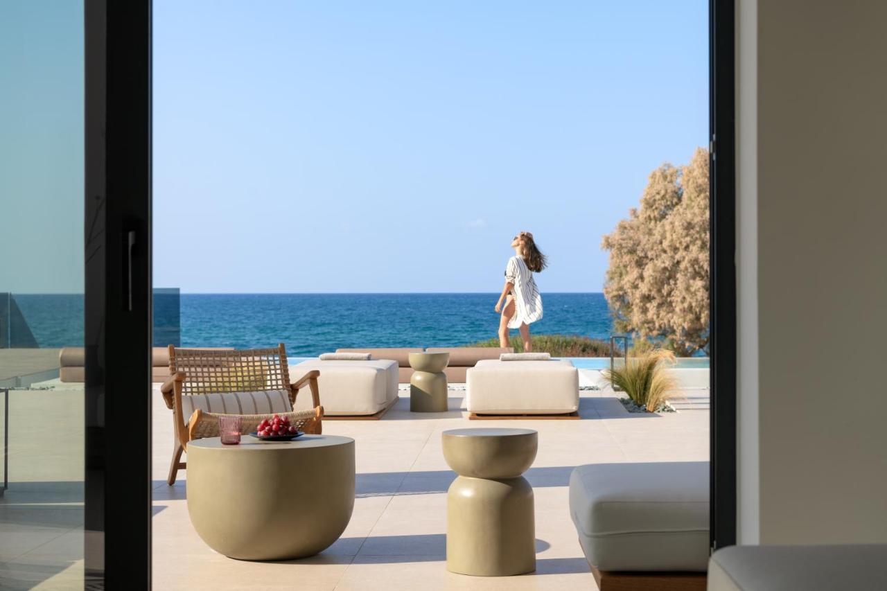 Asea Villa, Spectacular Right-on-the-beach Retreat, By Thinkvilla Villa Skaleta