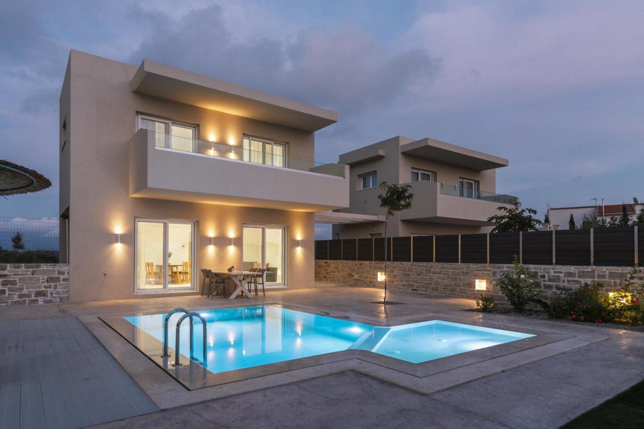 Luna With Swimming Pool In * Pitsidia