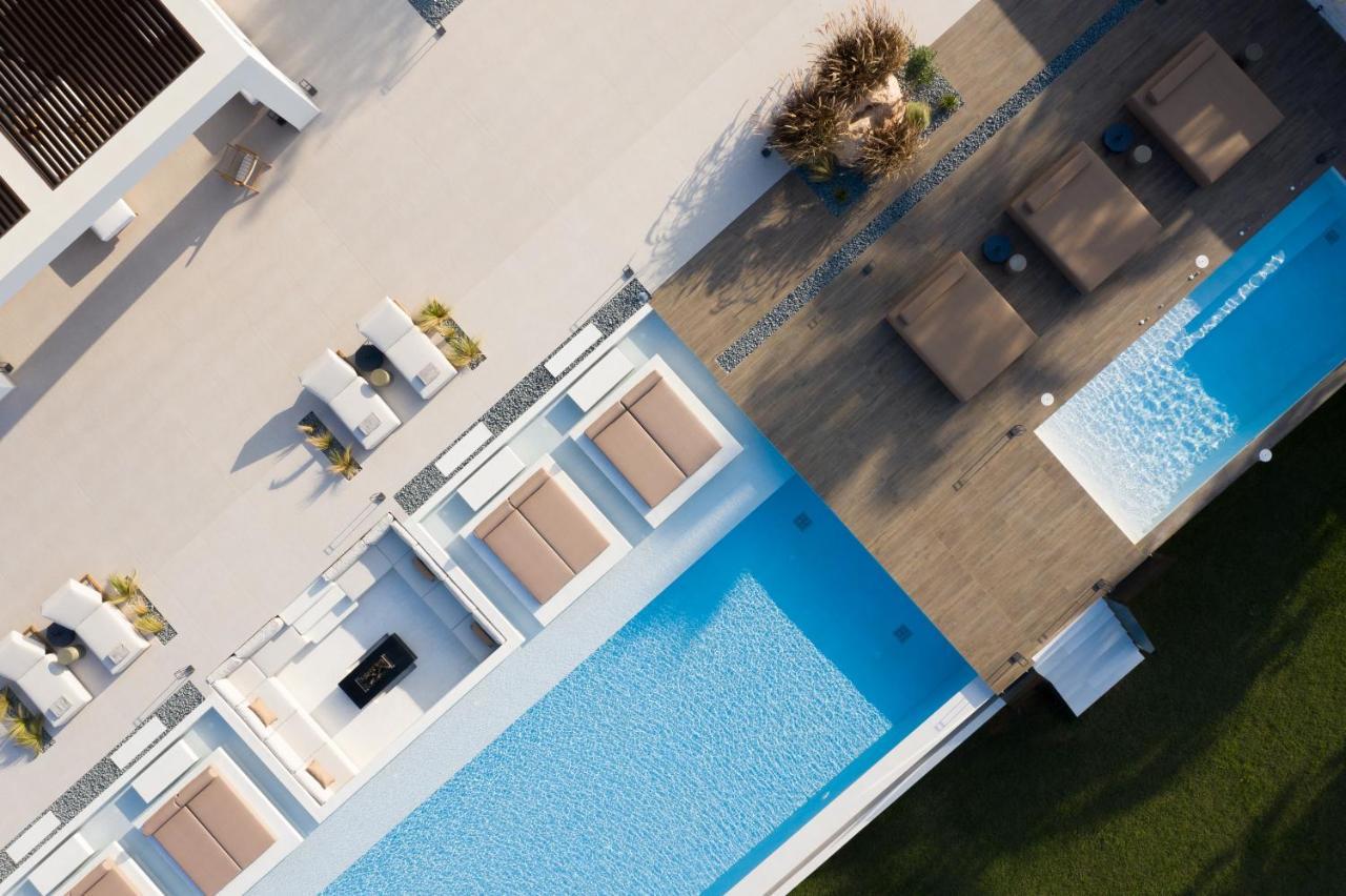 Asea Villa, Spectacular Right-on-the-beach Retreat, By Thinkvilla Villa Skaleta