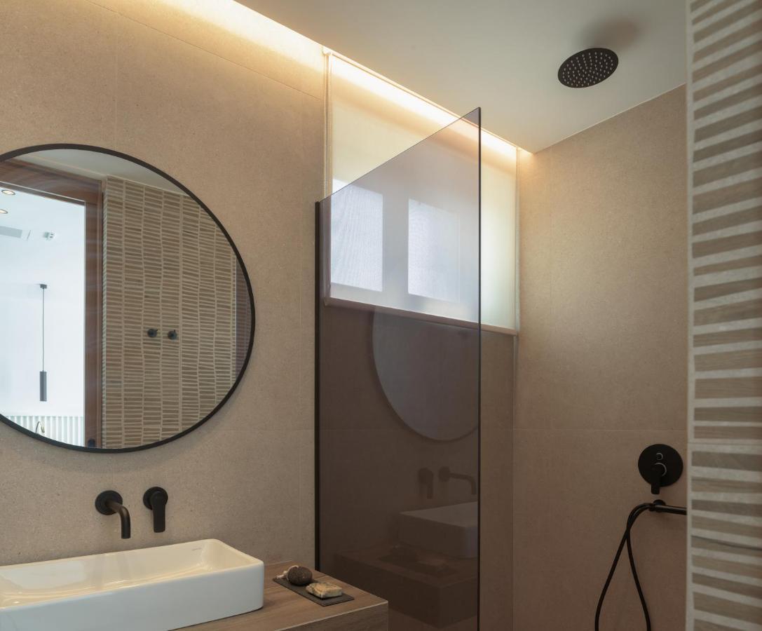 Asea Villa, Spectacular Right-on-the-beach Retreat, By Thinkvilla Villa *