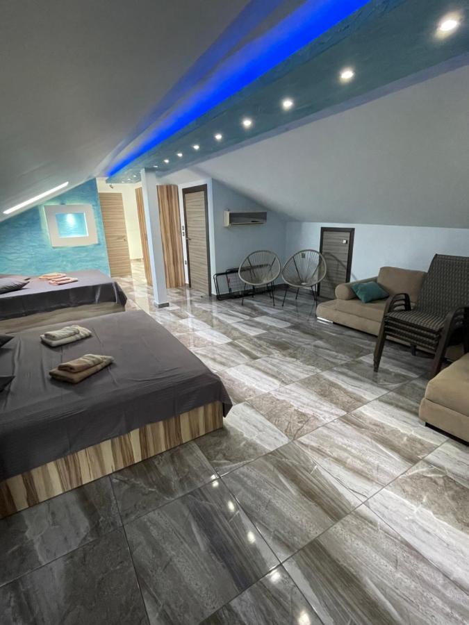 Apartment θαλασσινή πολυτέλεια: με θέα στη θάλασσα Nea Mesagkala