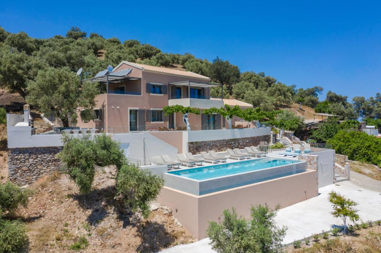 Alexandras's Mansion - Fragkia's House Villa